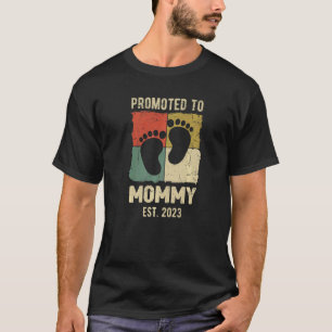 Camiseta Promovido à Mamãe no Est 2023 Pés Bebês Gravidez A