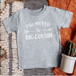 Camiseta Promovido a Primo Mais Velho Correspondência Famil