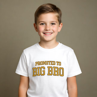 Camiseta Promovido ao Estilo Varsity do Irmão Mais Velho