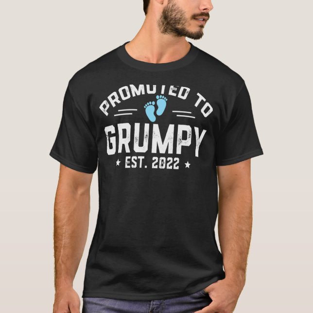 Camiseta Promovido Ao Grumpy 2022 Pela Primeira Vez Novidad (Frente)