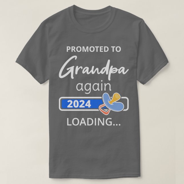 Camiseta Promovido Ao Vovô Novamente Em 2024 Carregando I (Frente do Design)