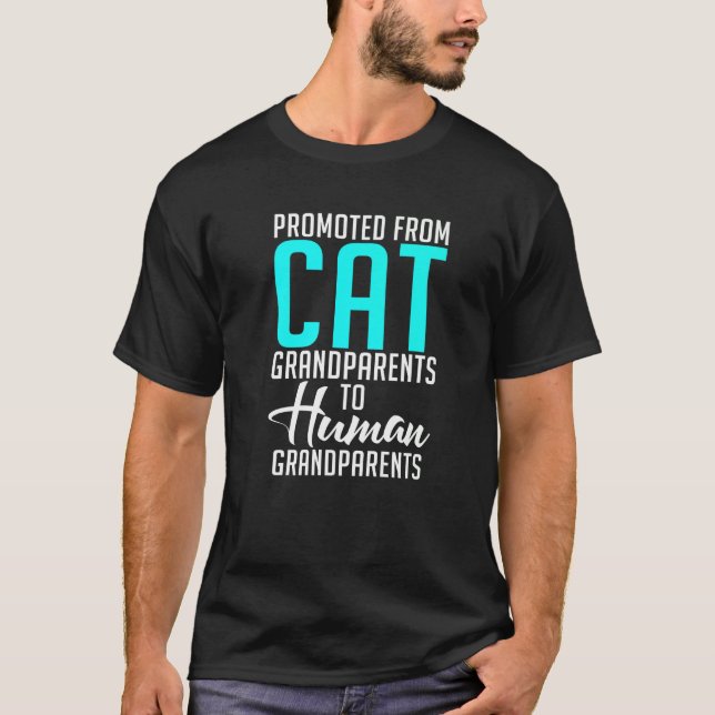 Camiseta Promovido De Avós Gatos Para Avós Humanos (Frente)