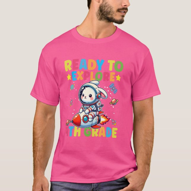 Camiseta Pronto Para Explorar 4ª Série Coelho Engraçado De  (Frente)