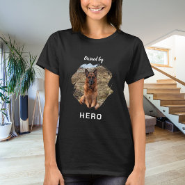 Camiseta Propriedade de uma foto de cachorro preto divertid
