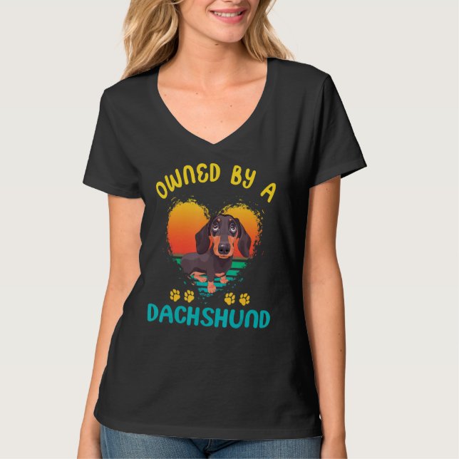 Camiseta Propriedade De Uma Vintage Dachshund (Frente)