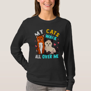 Camiseta Proprietários De Gatos Meus Gatos Andam Por Todos
