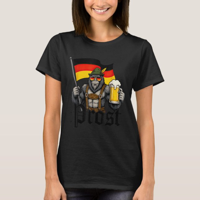 Camiseta Prost Bigfoot Drinking Beer Lederhosen German  (Frente)