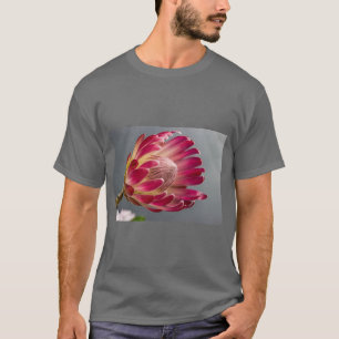 Camiseta Protea em Flor T– Florais Ousados com um Toque Nat