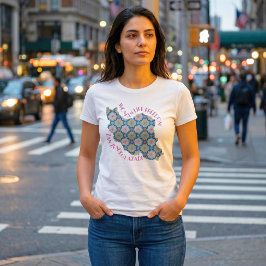 Camiseta Protesto Mulher Vida Liberdade | Flores Rosa