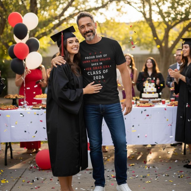 Camiseta Proud Dad of Her Grad Era Class of 2026 (Criador carregado)