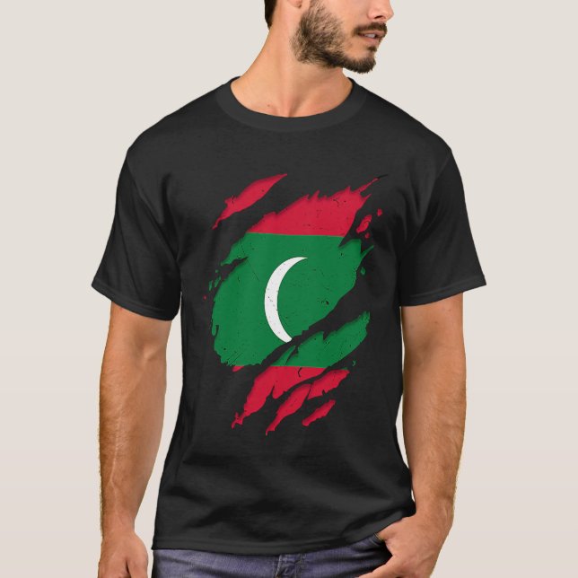Camiseta Proud Dhivehin Torn Ripped Maldives Flag (Frente)