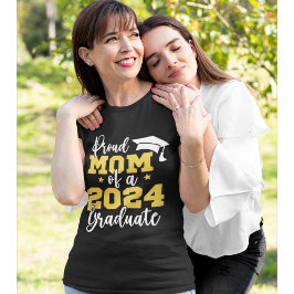 Camiseta Proud Mom of the Graduate 2024