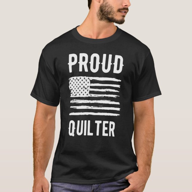 Camiseta Proud Quilter Profession American Flag (Frente)
