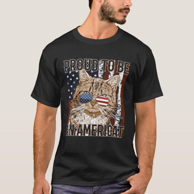 Camiseta Proud To Be Americat 4th of July Patriotic Cat (Frente)