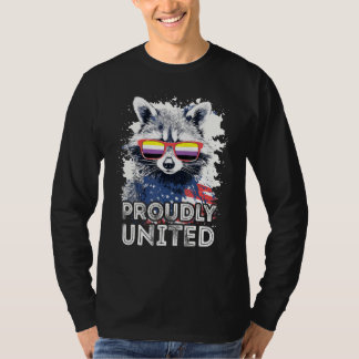 Camiseta Proudly United Raccoon Non Binary Sunglasses Flag
