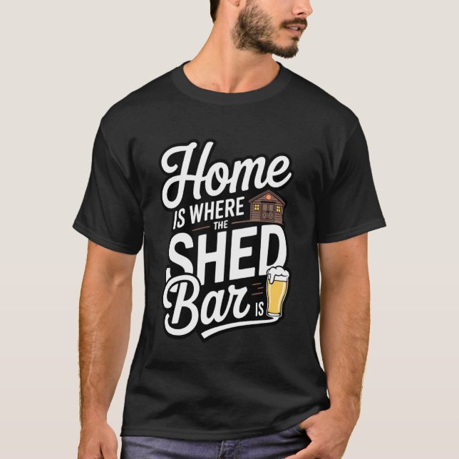 Camiseta Pub de Jardim Engraçado Bar de Galpão (Frente)