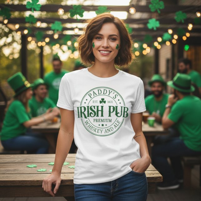 Camiseta Pub irlandês do Paddy do Dia de São Patrício cláss (Classic St Patrick's Day Paddy's Irish Pub T-Shirt)