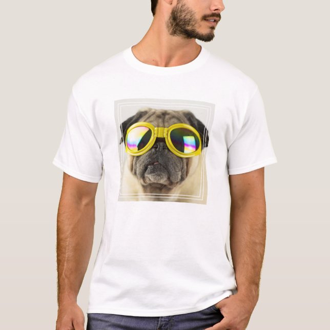 Camiseta Pug com óculos (Frente)