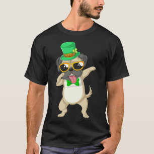 Camiseta pug fazendo dab no dia de st patricks 331