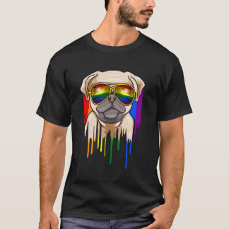 Camiseta Pug Fofo Usando Óculos de Sol Arco-íris