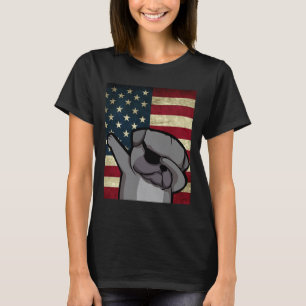 Camiseta Pug Preto Fazendo Dab America Flag Essencial 84