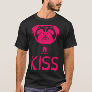 Camiseta Pugs! Pug and Kiss - beijos de cães - xoxoxo - pug