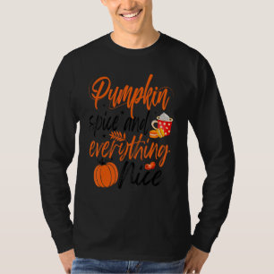 Camiseta Pumpkin Spice E Tudo O Que É Bonito Cai Víblias