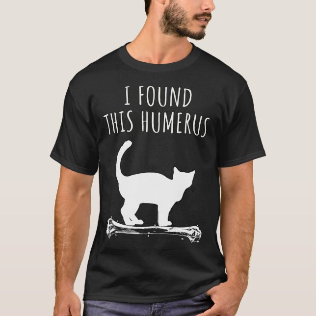 Camiseta Puns de Gatos que Achei HUMorísticos (Frente)