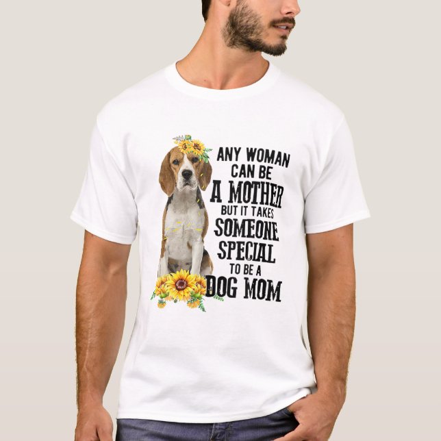 Camiseta Qualquer Mulher Pode Ser Mãe Para Ser Uma Beagle M (Frente)