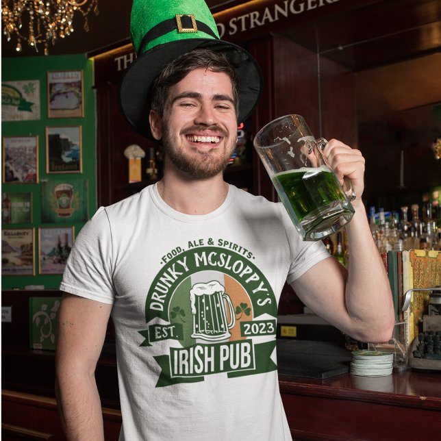Camiseta Qualquer Nome Pub Irlandês | Dia de São Patrício E (Criador carregado)