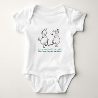 Camiseta "Quando o gato dorme, os ratos dançam "