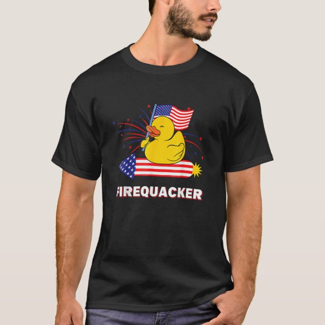 Camiseta Quarto De Julho Dos Eua, O Patriótico Firecracker  (Frente)