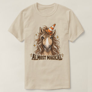 Camiseta Quase Mágico Cavalo Engraçado Unicórnio Humor Vint