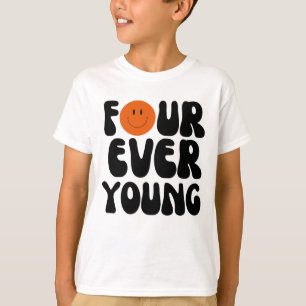Camiseta Quatro Sempre Jovem Menino Aniversário de Quatro A