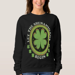 Camiseta Que os shenanigans comecem com shamrocks para a Ru