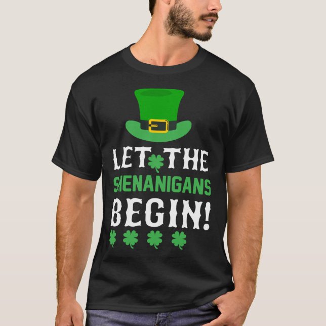 Camiseta Que os Shenanigans comecem o Chapéu Shamrock (Frente)