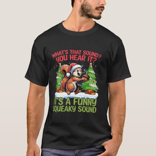 Camiseta Que Som Acorn Santa Hat Tree Snow (Frente)