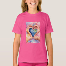 Que tal "Forever Love: Madre Child Heart Tee"