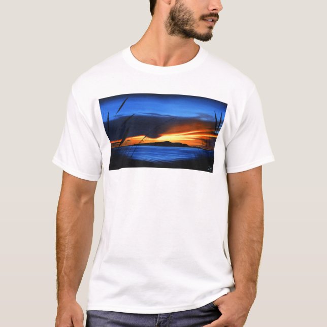Camiseta Quebrando pelo azul (Frente)