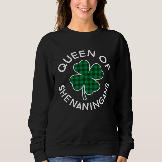 Camiseta Queen Of Shenanigans Plaid Lucky C St Patrick's Da (Frente)