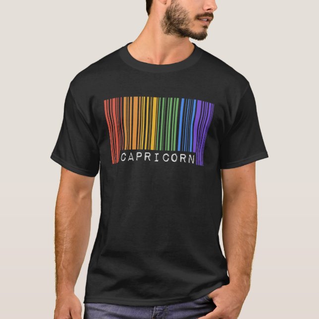 Camiseta Queer Capricorn Barcode Gay Pride Flag Zodiac Sign (Frente)