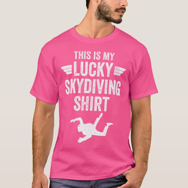 Camiseta Quem É Minha Sorte De Paraquedismo Engraçado (Frente)
