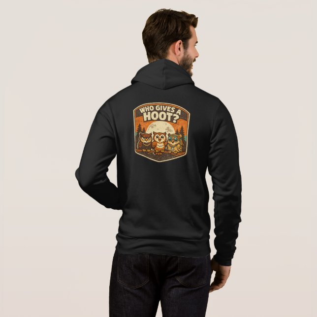Camiseta Quem Se Importa Design Engraçado de Corujas em Est (Parte Traseira Completa)