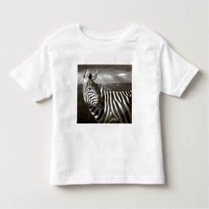 Camiseta Quênia. Preto e branco de zebra e puro.