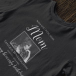 Camiseta Queria Que Você Estivesse Aqui | Memorial Fotográf<br><div class="desc">Em memória da camisa, para o seu amado que morreu. A camisa apresenta uma foto deles e o texto do modelo diz: "QUERIA QUE VOCÊ ESTIVESSE AQUI MÃE, SEU NOME, ANIVERSÁRIO E MENSAGEM PESSOAL ( FELIZ ANIVERSÁRIO!" Todos os estilos de fonte, tamanhos e cores podem ser alterados clicando no link...</div>