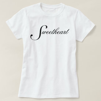 Camiseta "Querida" estética básica chic script