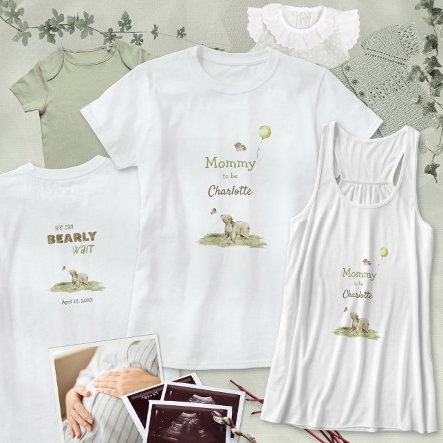 Camiseta Querida Mamãe Para Ser Urso Mal Mal Espera Verde S (Sweet Mom to Be Bearly Wait Sage Green Baby Shower T-Shirt ©Susanne Sachers - Sunny Mind 🌞)