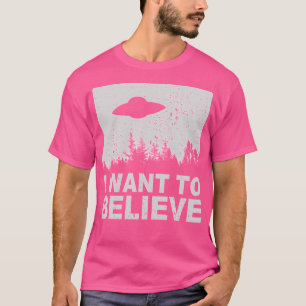 Camiseta Quero Acreditar Que Aliens Na Área 51 Roswell