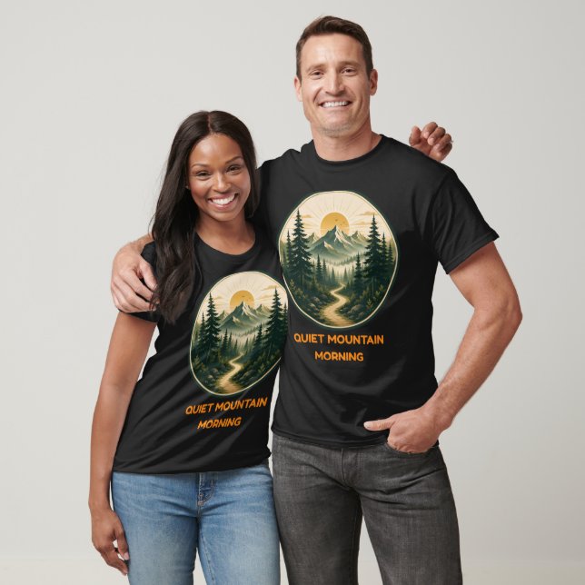 Camiseta Quiet Mountain Morning Nature Badge (Unissex)