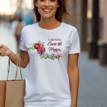 Camiseta Quinceanera Corte de Honor Elegante Rosa vermelha<br><div class="desc">Camisetas de Quinceanera personalizados para o seu Tribunal de Honra. Matching Mis Quince Anos tshirt disponível para as damas e quinceneara vestirem juntos para ensaios de dança, viagens de compro etc. A design floral tem um arranjo feminino e elegante de rosas e rosebudas de aquarelas em tons de rosa e...</div>
